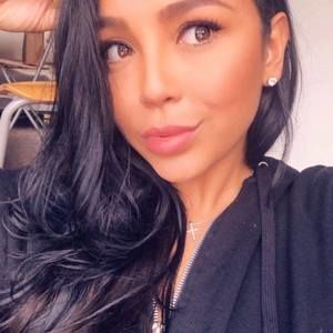 Meet your Posher, Ariana